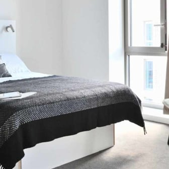 Studio Large - Image 1