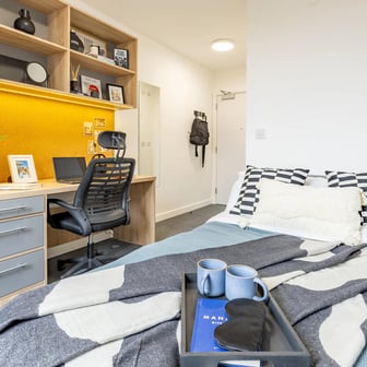 Classic En Suite - Image 1