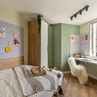 Large En Suite - Image 3