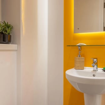 Classic Ensuite  - Image 8