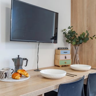 Deluxe Studio - Image 5