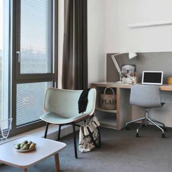 Studio Standard - Image 6