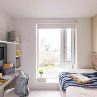 Premium Studio - Image 1