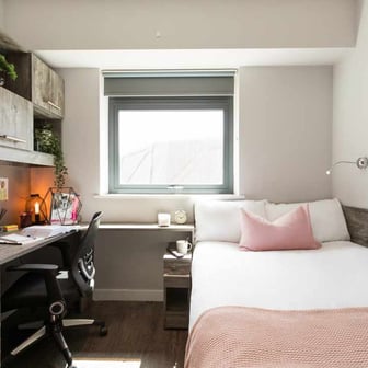 Bronze Studio - Image 1