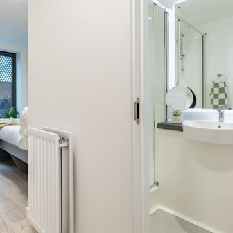Ensuite Classic 5 Bed - Image 3