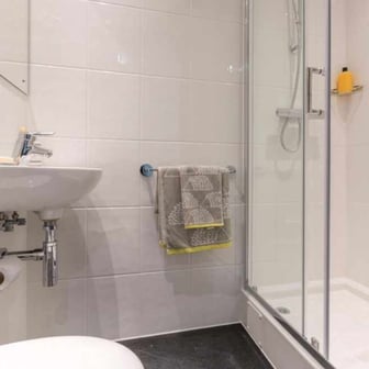 Premium Gold Studio - Image 4