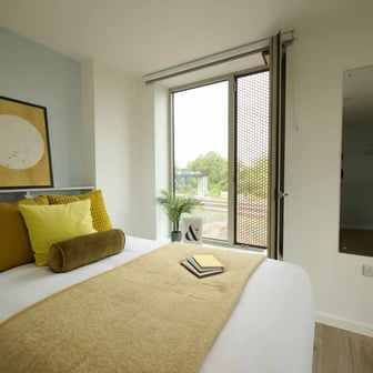 Platinum Ensuite - Image 1