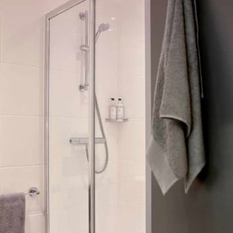 Studio Silver Deluxe (balcony) - Image 6