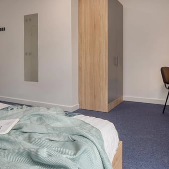 Deluxe En Suite - Image 2