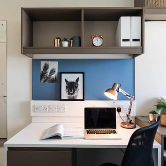 Silver Ensuite - Image 4