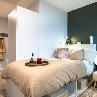 Premium Studio - Image 2