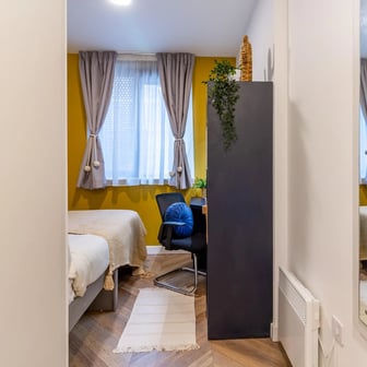 Classic En Suite - Image 2