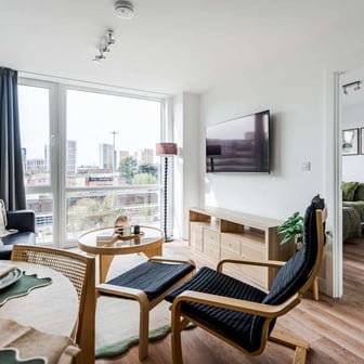 Upper Deluxe with City View 1 Bedroom Apartment - Image 1