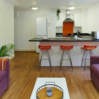 Ensuite Gold - Image 3