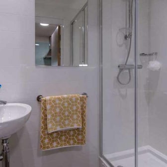 Platinum Plus Studio - Image 3