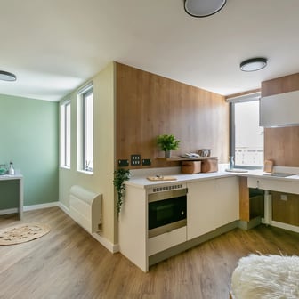 Extra Large Double Studio - Image 3