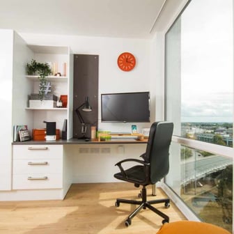 Upper Deluxe With City View - Image 2