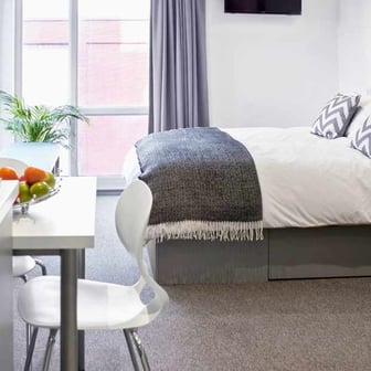 Studio Platinum Deluxe (balcony) - Image 1