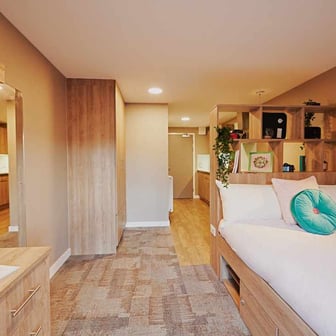 Bronze Studio - Image 1