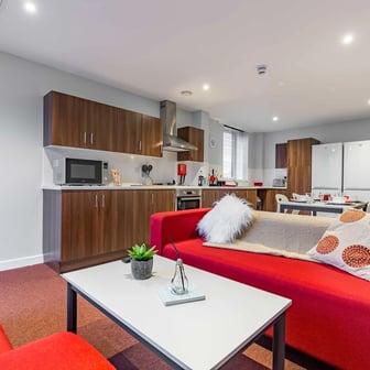 4 Bed Standard En-suite - Image 2