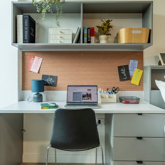 Studio Premium - Image 8