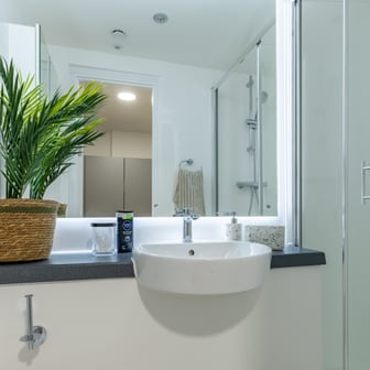 Studio Premium - Image 5