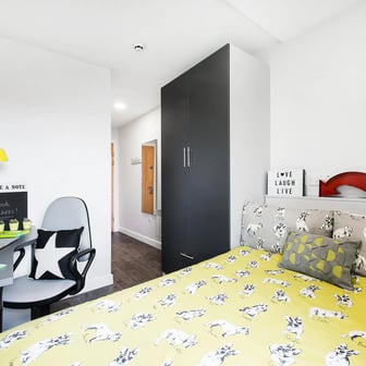 Standard Room - 2 Bed Flat - Image 1
