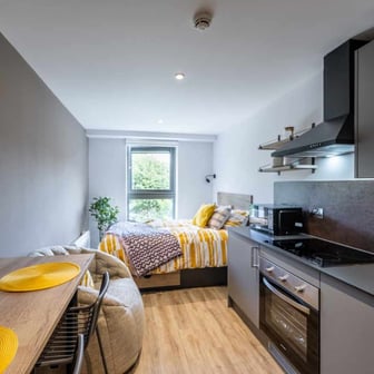 Club Studio - Image 1