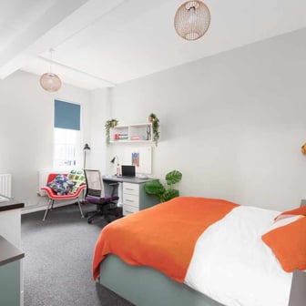 Deluxe Room - Image 1