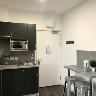 Deluxe Studio - Image 3