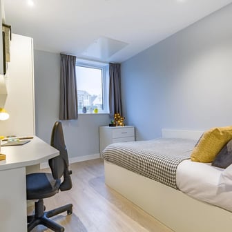 6 Bed Premium En-suite - Image 1