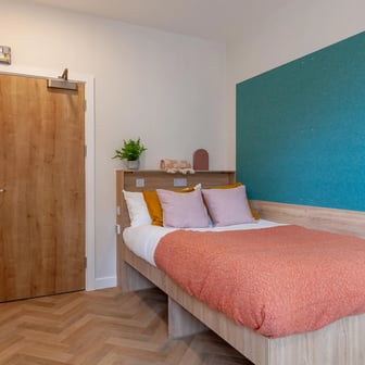 Deluxe Ensuite  - Image 2