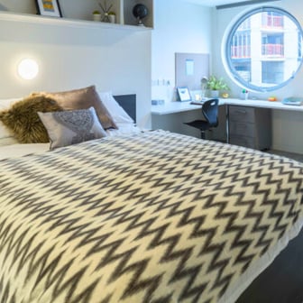 Platinum Studio - Image 1