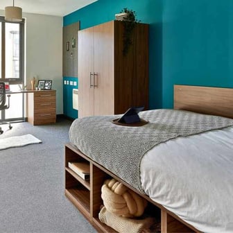 Flat One Bed Platinum - Image 1