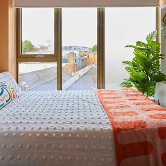 Studio Silver - Image 2