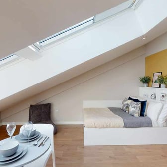 Penthouse Studio - Image 1