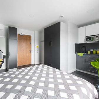 Standard Studio - Image 2