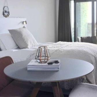 Studio Premium - Image 1