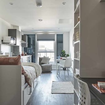 Premium Studio - Courtyard View - Image 1