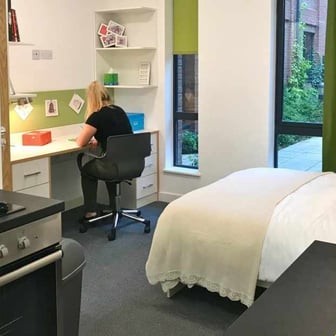 Studio Platinum - Image 1