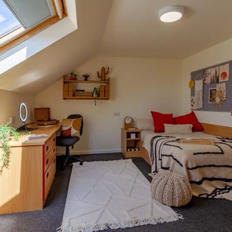 Premium En Suite - Image 1