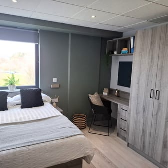 Large Studio - Image 1