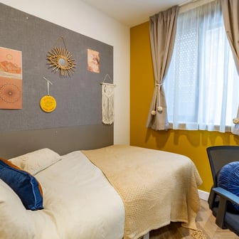 Classic En Suite - Image 1