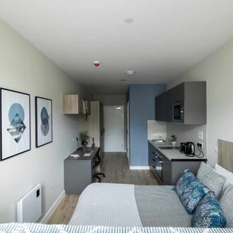 Luxury Studio With Terrace - Image 1