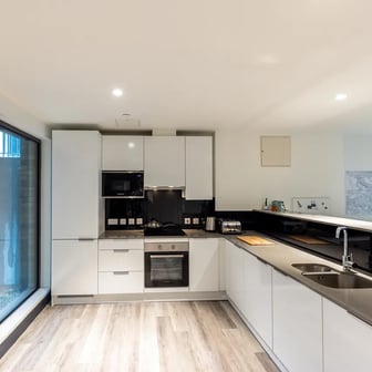 Standard Ensuite - Image 4