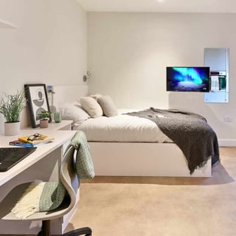 Studio Platinum - Image 1