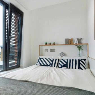 Studio Gold - Image 1