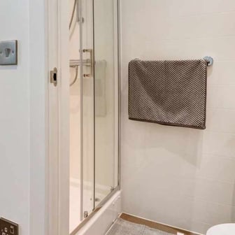 Studio Platinum - Image 6