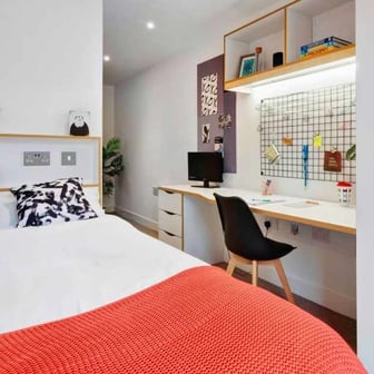 Ensuite Deluxe - Image 1