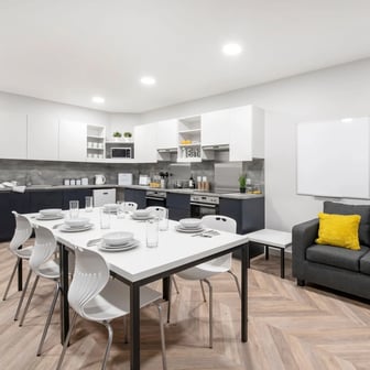 Standard En Suite - Image 3